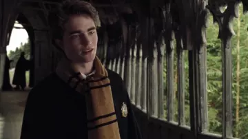 El pañuelo de pufsouffle de Cedric Diggory (Robert Pattinson) en Harry Potter y el cáliz de fuego