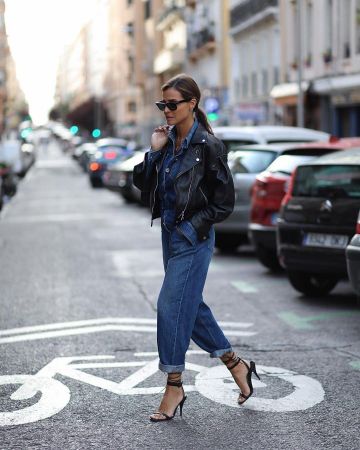Mono Denim Azul de Silvia Zamora en la cuenta de Instagram @ladyaddict