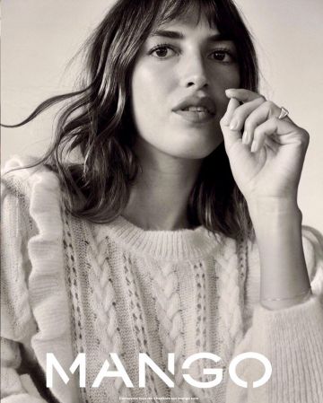 El jersey volador mango que lleva Jeanne Damas en la cuenta de Instagram de @jeannedamas