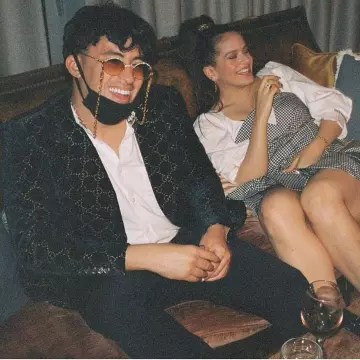 Palma Gucci GG velvet jacket of Bad Bunny on the Instagram account @badbunny0fficial