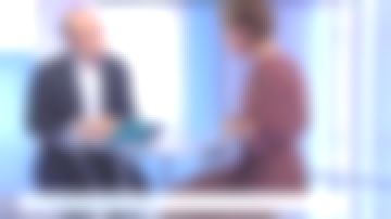 The dress midi V-neck printed crepe Pink Melanie Taravant in C to tell the 23.10.2019