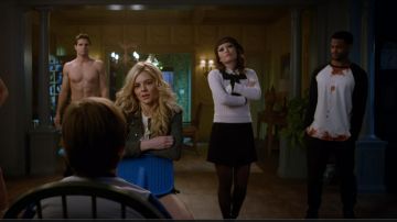 Skirt black Sonya (Hana Mae Lee) in The Babysitter