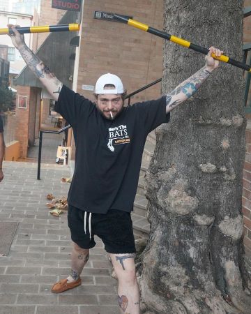 Save the Bats Tee of Post Malone on the Instagram account @postmalone