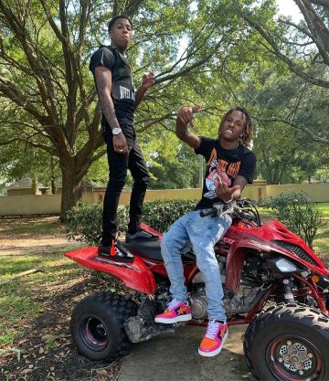 The sneakers Bape Bapesta Rich the Kid on his account Instagram @richthekid