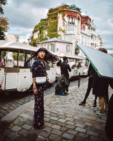 The suit jacket to hearts Tara Jarmon of Leeloo on the account Instagram of @dressingleeloo