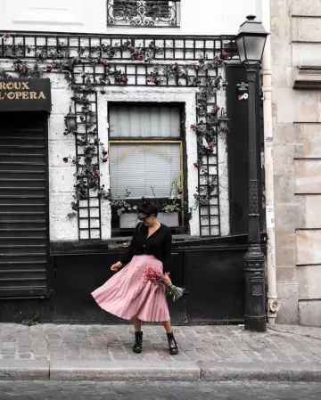 The pleated skirt pink Megan's account on the Instagram of @meganvlt