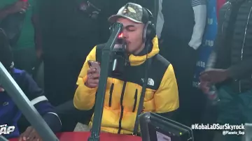The jacket The North Face black and yellow of RK in the Freestyle video soon... on #PlanèteRap