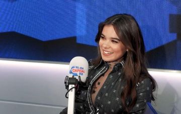 Fendi Kaligraphy Monogram Body worn by Hailee Steinfeld Capital Radio October 24, 2019