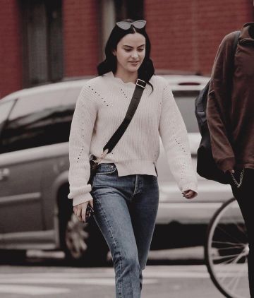Louis Vuitton Multi Pochette Accessoires Bag worn by Camila Mendes New York City October 22, 2019