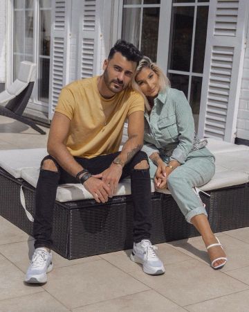The heeled sandals white worn by Lufy account on the Instagram of @lufyyyy