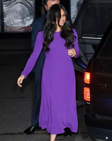 Babaton Maxwell Robe Acai porté par Meghan Markle Un Sommet Mondial 22 octobre 2019