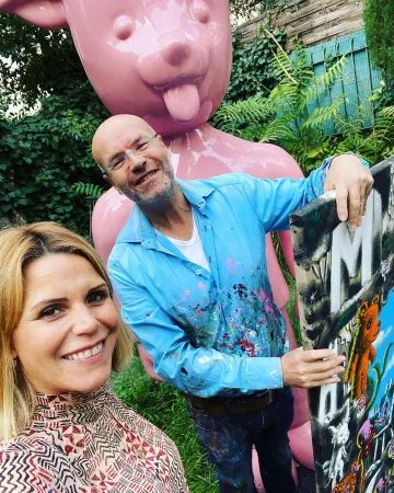 The printed dress of Laura Tenoudji on the account Instagram of @lauratenoudji