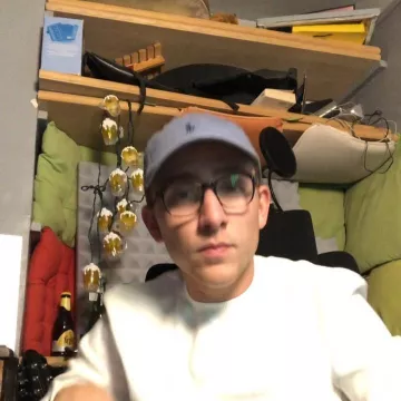The casquette Ralph Lauren worn by Peter Paul on his account Instagram @pierrepaul47ter 