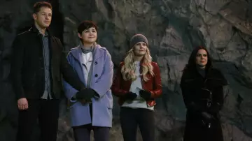 Red Leather Jacket worn by Emma Swan (Jennifer Morrison) in Once Upon a Time (S05E13)