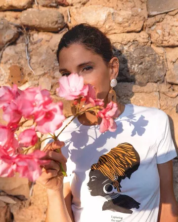 Camiseta estampada de mango con algodón de Belén Canalejo en la cuenta de Instagram @balamoda