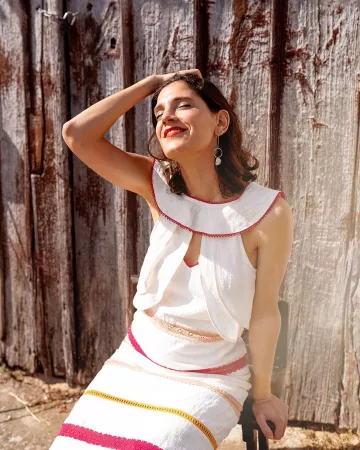 Pendientes Pearl Hoop de Belén Canalejo en la cuenta de Instagram @balamoda