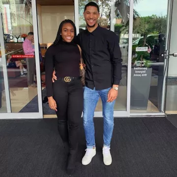 La chemise noir de Josh Hart sur le compte Instagram de @jhart