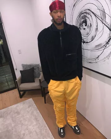 Sneakers adidas Yeezy Boost 700 V2 Vanta Brandon Ingram on the account Instagram of @1ngram4