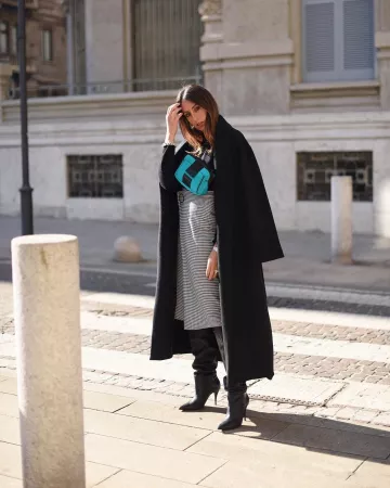 Ceinture sac de Elisa Taviti sur l'Instagram account @elisataviti