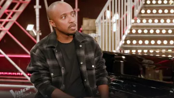 Le blouson à carreaux en laine de Soprano dans The Voice Kids (FR)le 25.10.2019