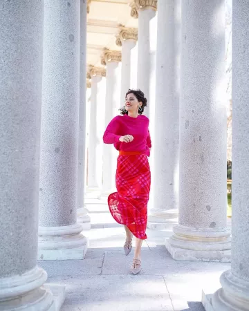 Suéter de punto grueso de Belén Canalejo en la cuenta de Instagram @balamoda