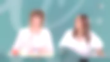 La blusa romántica usada por Janane boudili en Je t'aime etc...
