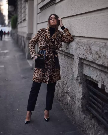 Christian louboutin Noir Brillant Pompes de Elisa Taviti sur l'Instagram account @elisataviti