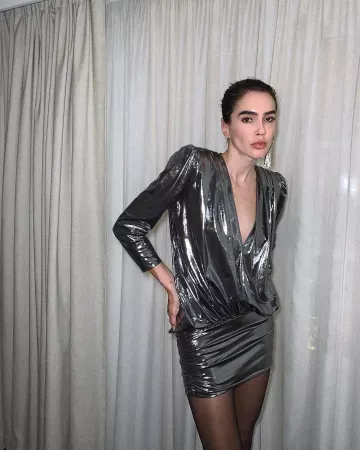 Dress evening silver Britanny Xavier on the account Instagram of @brittanyxavier