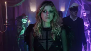 Cuerpo de malla en negro usado por Chiara Altieri (Benedetta Porcaroli) en Baby (S02E03)