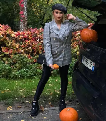 Jacket blazer gray plaid Kelly Vedovelli on his account Instagram @kellyvedovelli