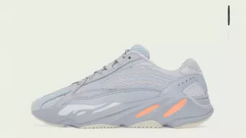 La pareja de Yeezy presentada por el tío Gibs en su vídeo LAS ZAPATILLAS DE DEPORTE DE LA SEMANA