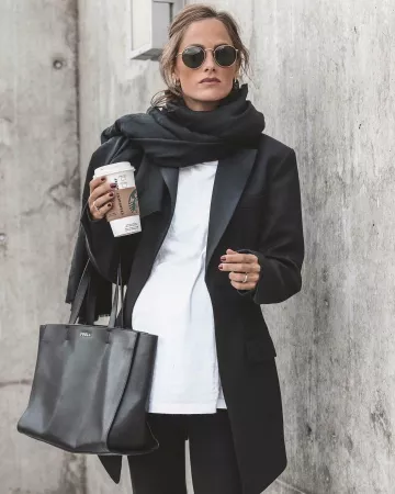 Pantalón de leggings de Ana Manrique en la cuenta de Instagram @anamanriqueg