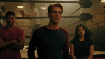 Ted Baker Black Pearl Cou Manches Courtes Tee porté par Veronica Lodge (Camila Mendes) à Riverdale Saison 04 Épisode 03