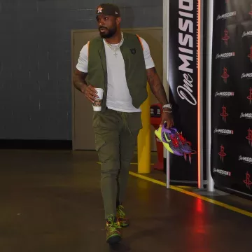 The sneakers Nike Kobe 7 Christmas (Leopard) P. J. Tucker on the account Instagram of @leaguefits