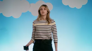 Rayé à manches longues t-shirt en bleu-vert et blanc porté par Chiara Altieri (Benedetta Porcaroli) dans Bébé (S02E06)