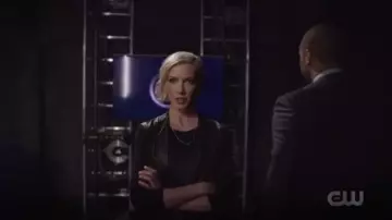 Iro Ashville Jack­et worn by Laurel Lance (Katie Cassidy) in Arrow Season 08 Episode 01