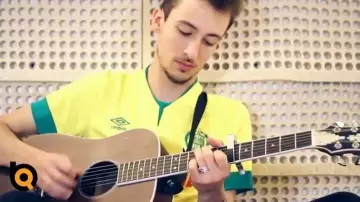 The jersey of FC Nantes worn by Vincent Duteuil on the account Instagram of @therapietaxi