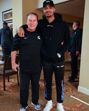 The hoody and logo Palm Angels by Gary Harris on the account Instagram of @thats_g_