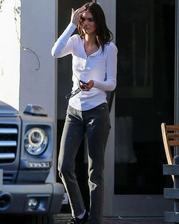 Dr. martens 1461 Patent Ox­fords worn by Kendall Jenner October 29, 2019