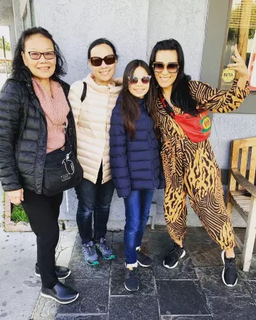 Gucci red waist belt bag of Ali Wong on the Instagram account @aliwong