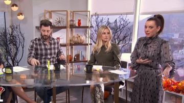 Ba&Sh Grey Paris Floral Long Sleeve Midi Dress worn by Melanie Bromley on E! News October 30, 2019