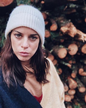 Gorra de Marta Riumbau en la cuenta de Instagram de @riumbaumarta