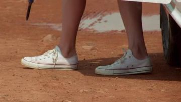 Converse Chuck Taylor All Star White, Linda (Brie Larson) in Basmati Blues