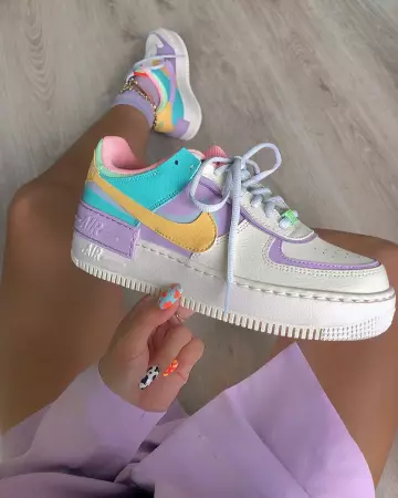 Nike Air Force 1 Shadow Ivoire Pastel sur le compte Instagram de @celmatique