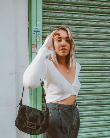 Nasty Gal Blanc Cardigan de Lauren sur l'Instagram account @laaurenlouisee