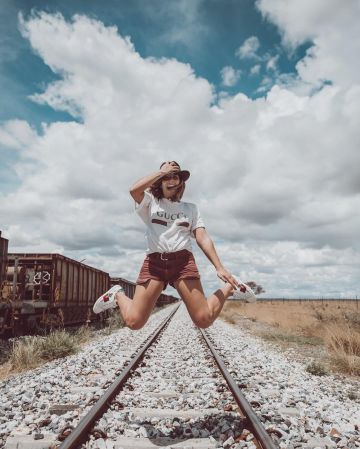  Over­sized T-shirt Washed of Natalia Cabezas on the Instagram account @trendy_taste