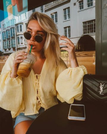 Asos Blue Denim Short of Lauren on the Instagram account @laaurenlouisee