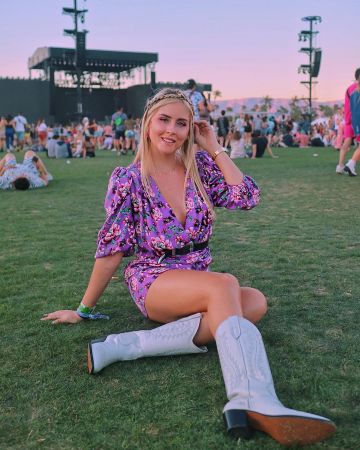 Vestido Farro Morado de Valentina Ferragni en la cuenta de Instagram @valentinaferragni