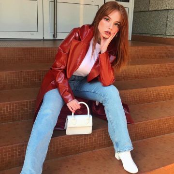 Le jean de Yasmine Golotchoglova sur le compte Instagram de @golotchoglova