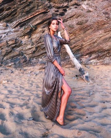 The dress Styleto on the account Instagram of @style_tonic